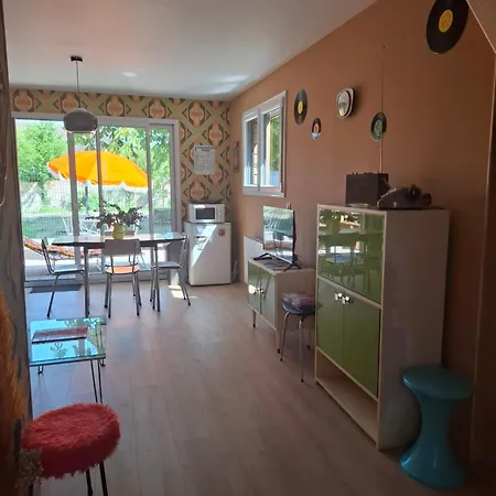 Maisonnette Retro Loc