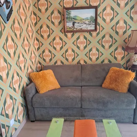 Maisonnette Retro Loc Ferienhaus Amfréville