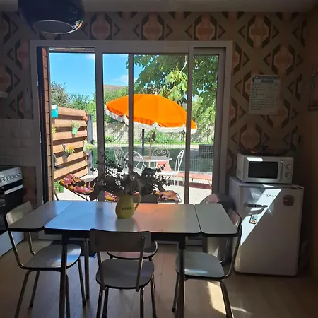 Maisonnette Retro Loc * Amfreville (Calvados)